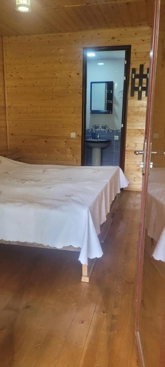 Guest House Guli Mestia Habitación foto